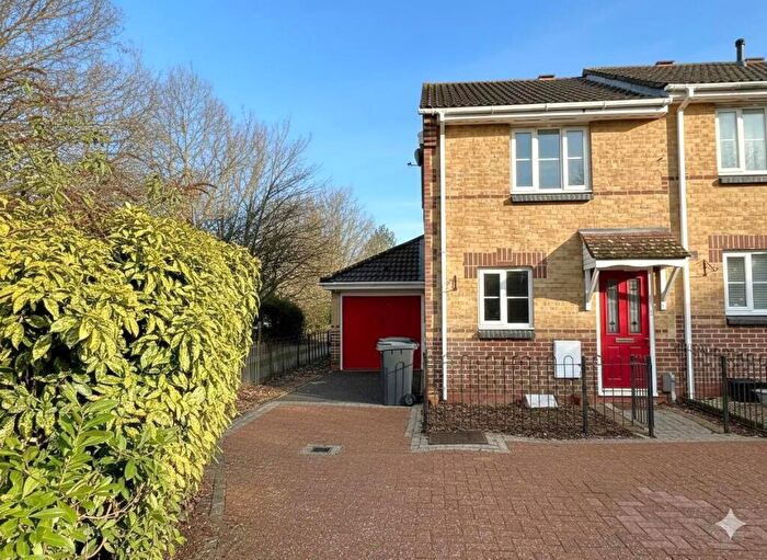 2 Bedroom End Of Terrace House For Sale In Saffron Way, Whiteley, PO15