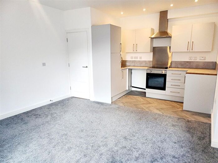 1 Bedroom Flat To Rent In Warrington Street, Ashton-Under-Lyne, OL6