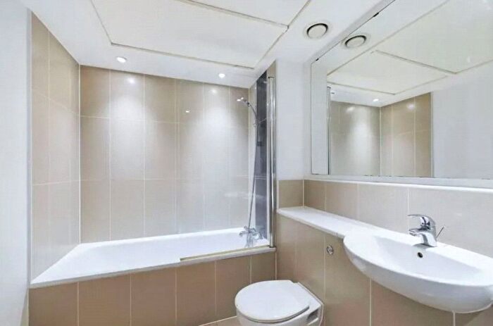 2 Bedroom Flat For Sale In Metcalfe Court, John Harrison Way, London, SE10