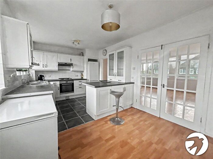 4 Bedroom End Terrace House For Sale In Christopher Close, Sidcup, Kent, DA15