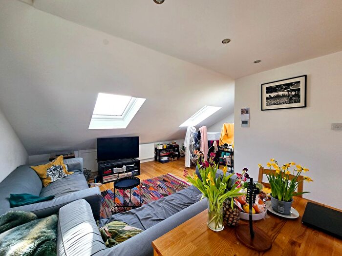 4 Bedroom Flat To Rent In Devonshire Drive, Greenwich, SE10