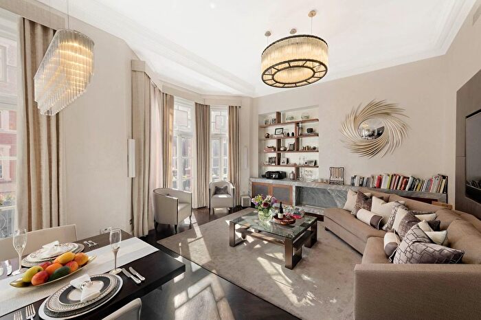 2 Bedroom Flat To Rent In Green Street, Mayfair, W1K