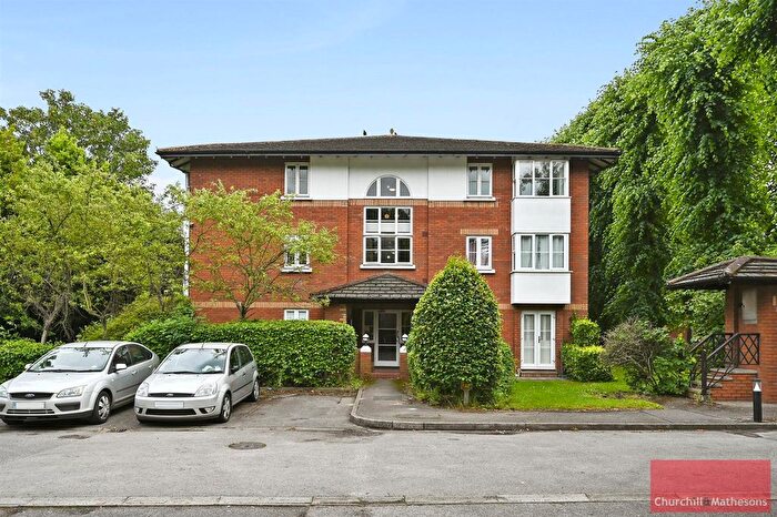 1 Bedroom Flat For Sale In Beechwood Grove, London, W3