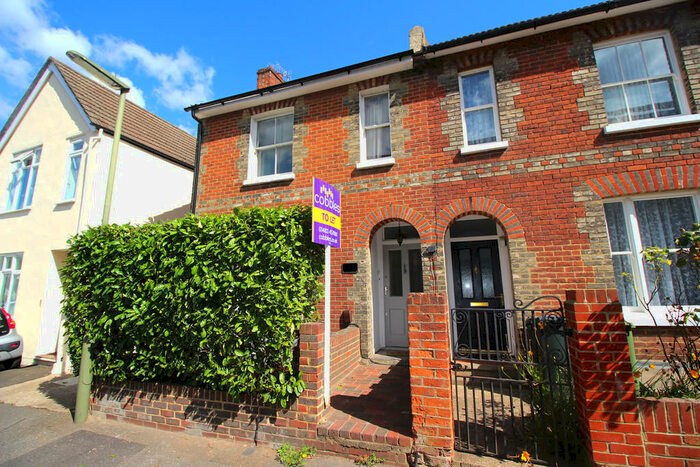 5 Bedroom Semi-Detached House To Rent In Bedroom Student Property, GU1