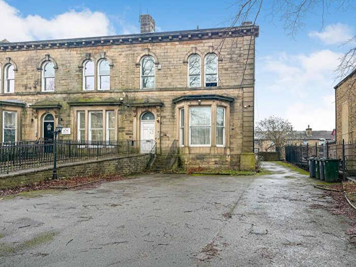 14 Bedroom Semi Detached House For Sale In Claremont, West Yorkshire, BD7