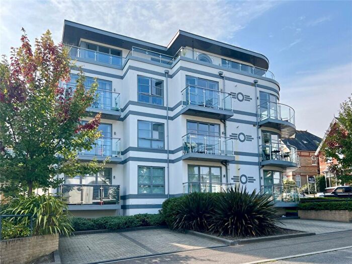 2 Bedroom Apartment To Rent In Burnaby Road, Bournemouth, Dorset, BH4