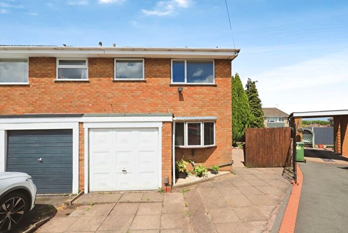 3 Bedroom Semi Detached House For Sale In Butterworth Close, Bilston, WV14