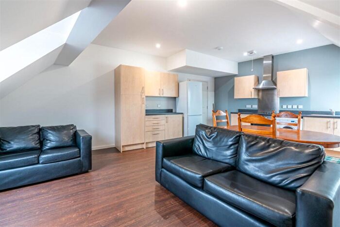 3 Bedroom Apartment To Rent In £pppw - Warton Terrace, Heaton, NE6