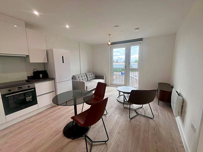 1 Bedroom Flat To Rent In Griffiths Close, Balsall Heath, Birmingham, B12