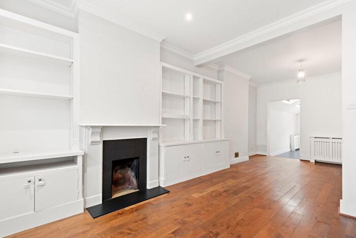 4 Bedroom Terraced House To Rent In Rowallan Road, Munster Village, SW6