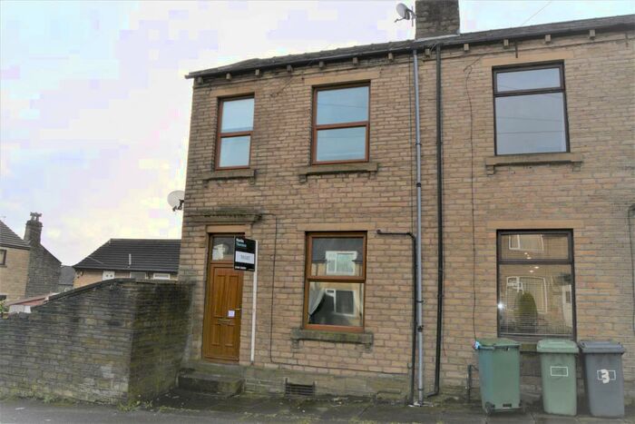 2 Bedroom End Of Terrace House To Rent In Quarmby Road, Quarmby, Huddersfield, HD3