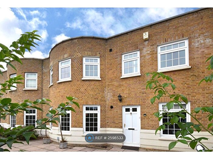 2 Bedroom Terraced House To Rent In Coach House Mews, London, SE23