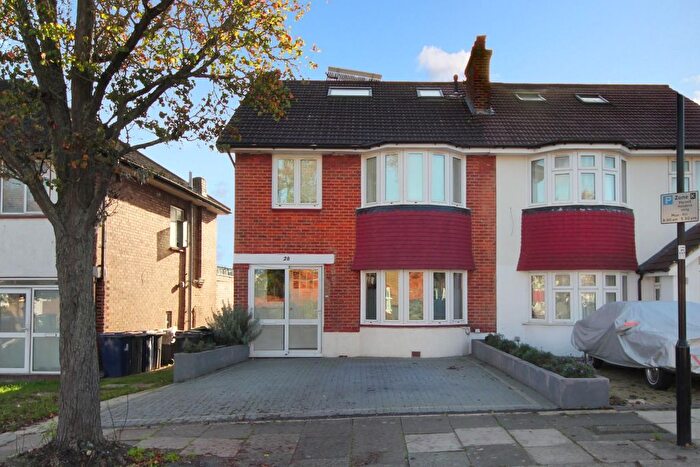 5 Bedroom Semi Detached House To Rent In Bowes Road, W3