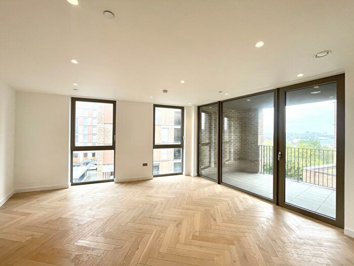 3 Bedroom Flat To Rent In Josephie House, Oberman Road, Dollis Hill, NW10