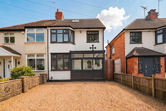 4 Bedroom Semi Detached House For Sale In Sandgate Road, Hall Green, B28