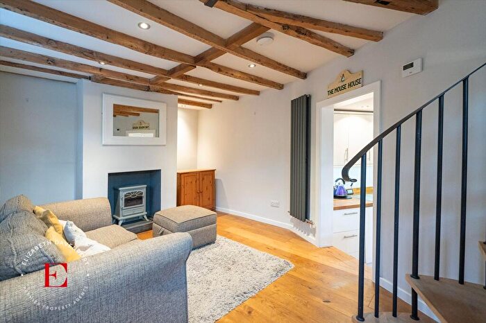 2 Bedroom Cottage For Sale In Mouse House, Castle Hill, CV8