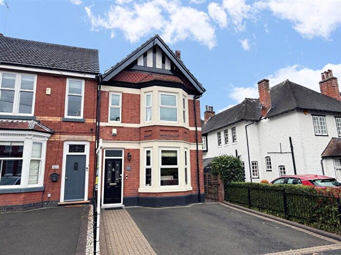 3 Bedroom Detached House For Sale In Scalpcliffe Road, Burton-On-Trent, DE15