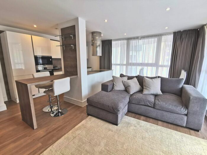 1 Bedroom Flat To Rent In Tavern Quay, Rope Street, Surrey Docks, SE16