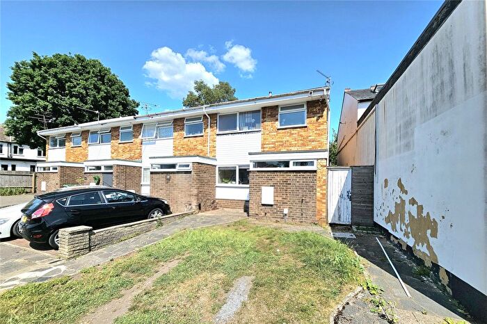 3 Bedroom Semi-Detached House For Sale In Montague Close, Camberley, Surrey, GU15