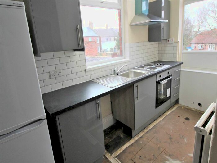 2 Bedroom Flat To Rent In Hoyland Road, Hoyland Common, Barnsley, S74