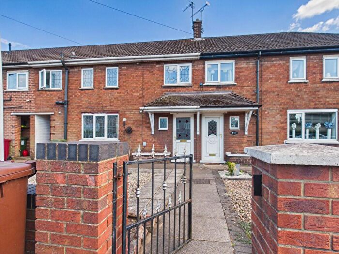 3 Bedroom Terraced House For Sale In East Common Lane, Scunthorpe, DN16