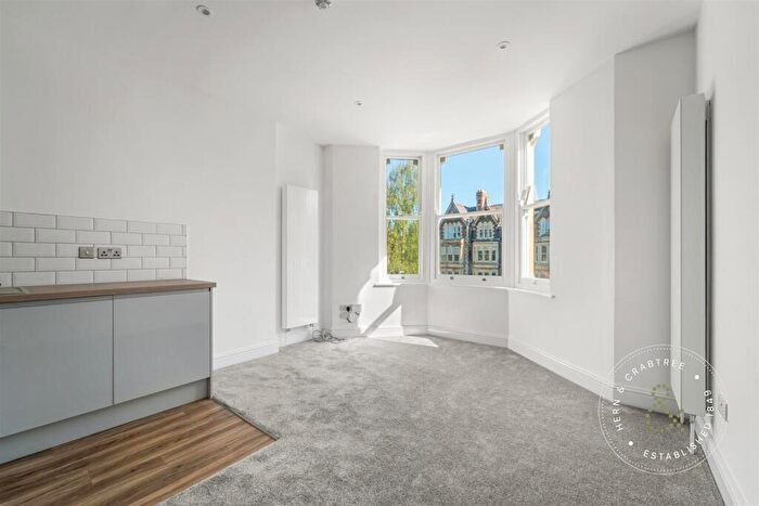 1 Bedroom Flat To Rent In Cathedral Road, Pontcanna, Cardiff, CF11