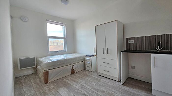 1 Bedroom Studio To Rent In Shelbourne Road, London, N17