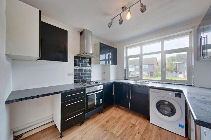 2 Bedroom Flat To Rent In Pollard Road, Morden, SM4