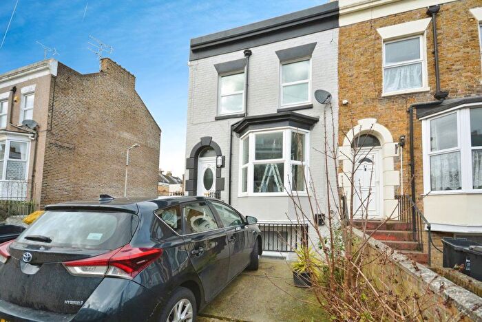 1 Bedroom Flat To Rent In Vale Road, Ramsgate, CT11