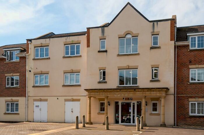 1 Bedroom Flat To Rent In Spiro Close, Pulborough, West Sussex, RH20