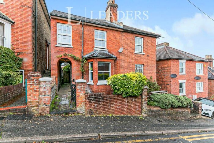 2 Bedroom Semi-Detached House To Rent In Town Centre, Guildford, GU1