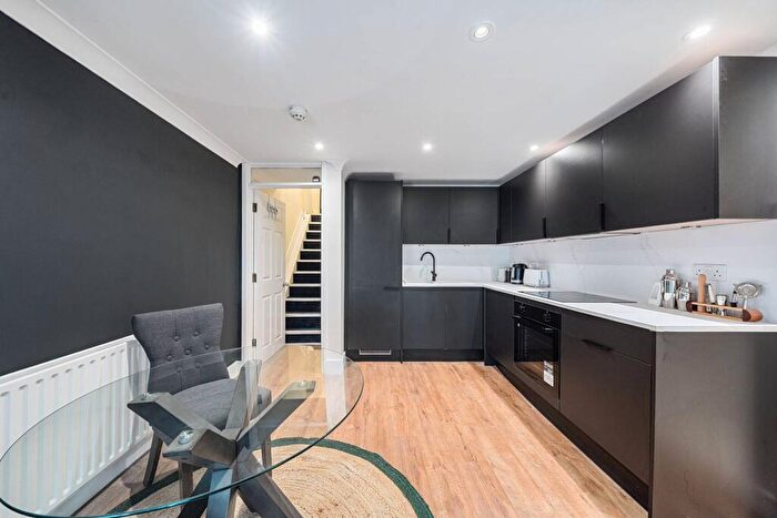 1 Bedroom Flat For Sale In Quernmore Road, Hornsey, London, N4