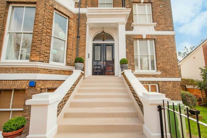 2 Bedroom Flat To Rent In First Floor Flat, Eliot Park, Lewisham, SE13
