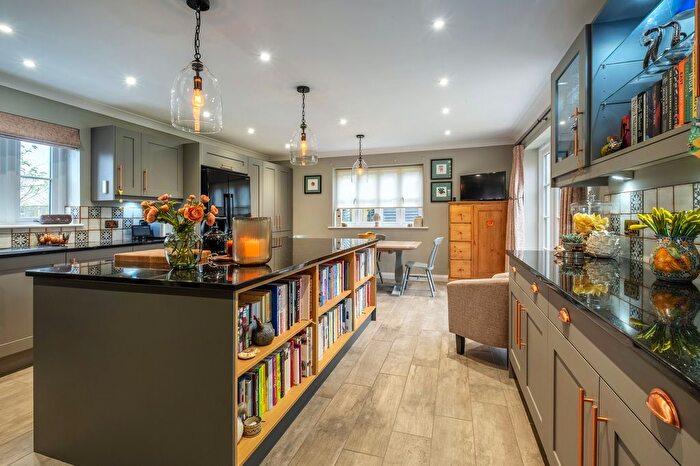 6 Bedroom Detached House For Sale In Lopham Road, East Harling, Norwich, NR16