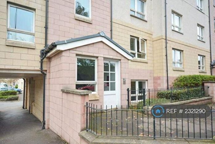 4 Bedroom Maisonette To Rent In Lower London Road, Edinburgh, EH7