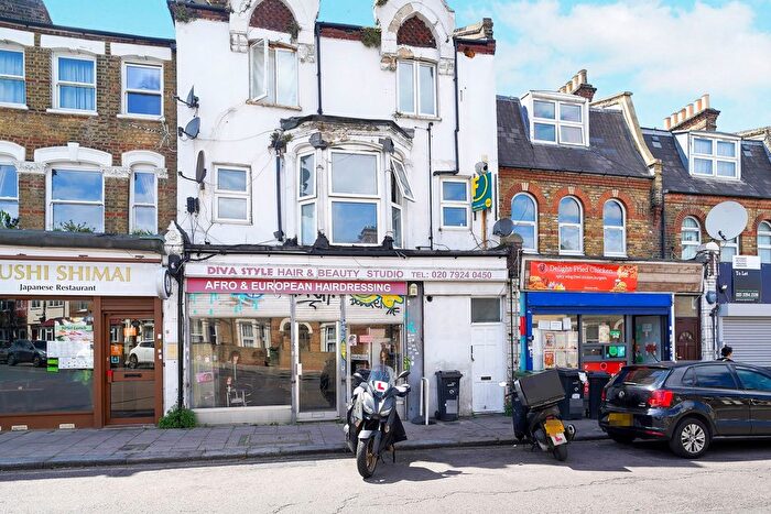 Studio To Rent In Milkwood Road, London, SE24