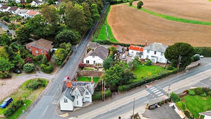 5 Bedroom Detached House For Sale In Rackenford Road, Tiverton, Devon, EX16