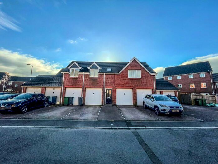 2 Bedroom Apartment To Rent In Watkins Square, Llanishen, Cardiff, CF14