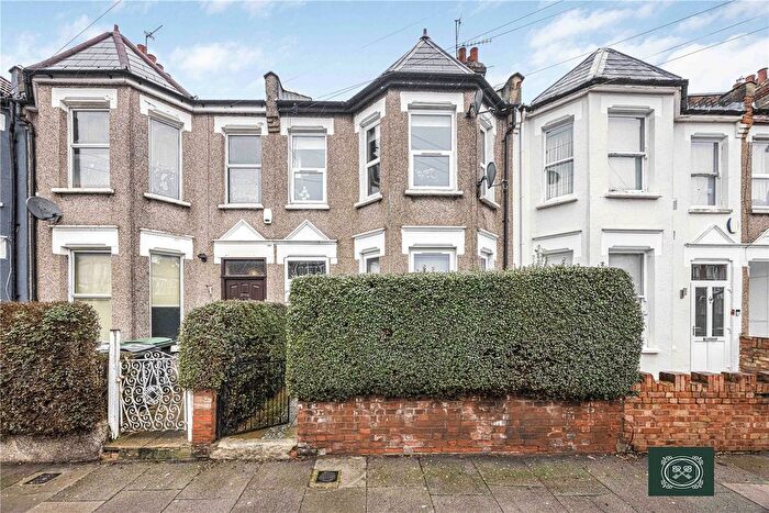 2 Bedroom Flat To Rent In Lakefield Road, London, N22