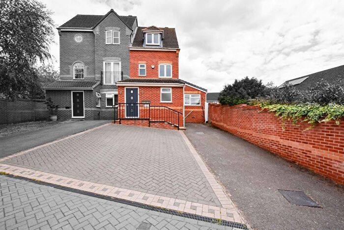 4 Bedroom Semi-Detached House For Sale In Woodlands Court, Oadby, Leicester, LE2