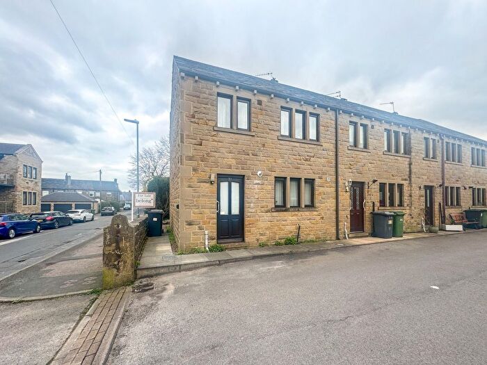 2 Bedroom Town House For Sale In Fisher Green, Honley, Holmfirth, HD9