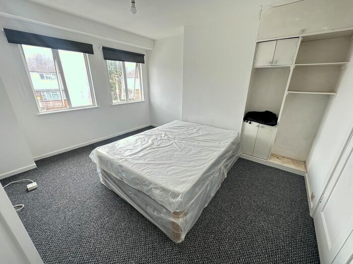 2 Bedroom Maisonette To Rent In Royal Lane, West Drayton, Greater London, UB7