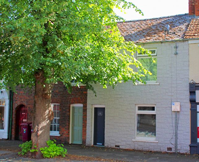 2 Bedroom Terraced House For Sale In Queen Street, Brigg, Brigg, DN20