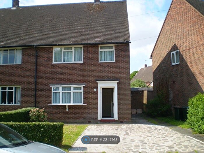 4 Bedroom Semi-Detached House To Rent In Templars Field, Coventry, CV4