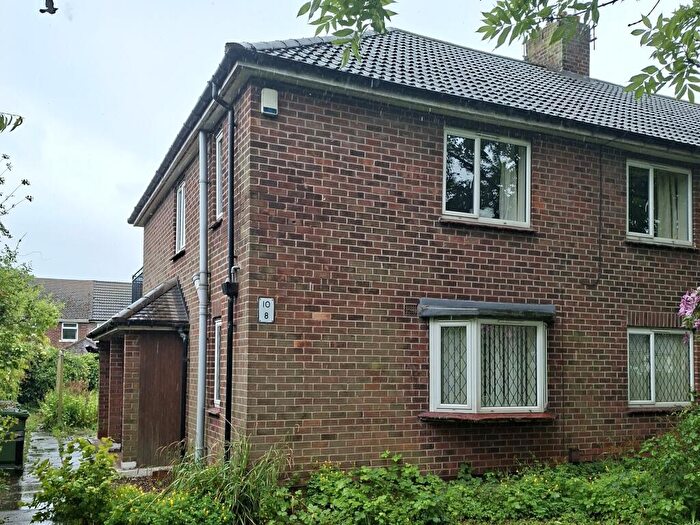 2 Bedroom Flat To Rent In Grange Lane South, Scunthorpe, DN16