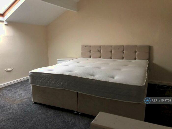 3 Bedroom Terraced House To Rent In Bute Street, Bradford, BD2