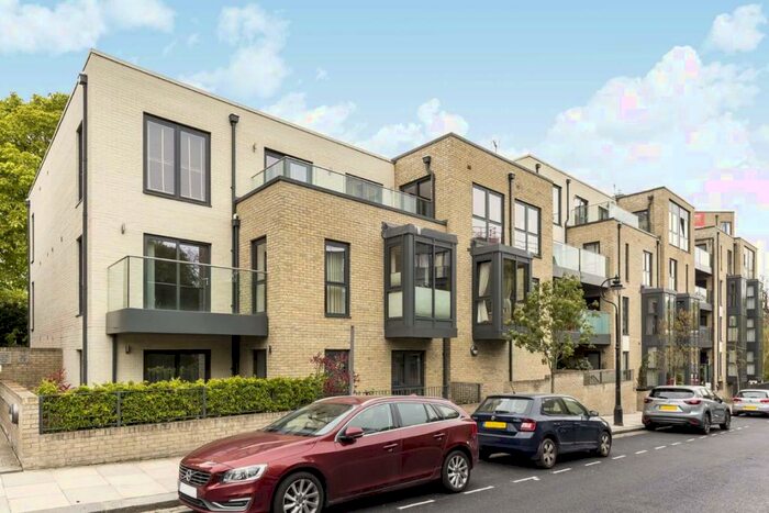 2 Bedroom Flat To Rent In Bishops Road, Highgate, N6