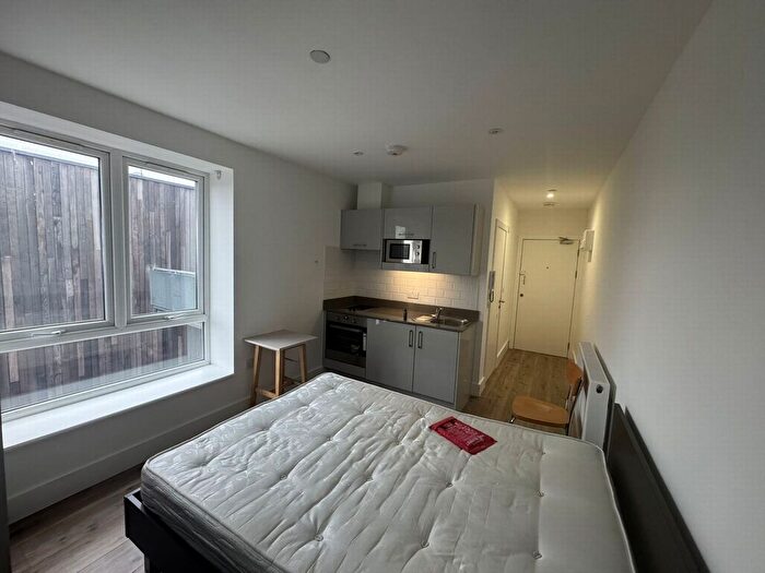 Studio To Rent In Luminaire, Kilburn High Road, Kilburn, NW6
