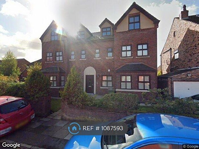2 Bedroom Flat To Rent In Glenwyllin Road, Liverpool, L22