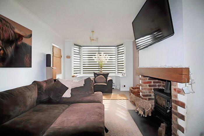 4 Bedroom Semi Detached House For Sale In Salford Road, Bolton, BL5